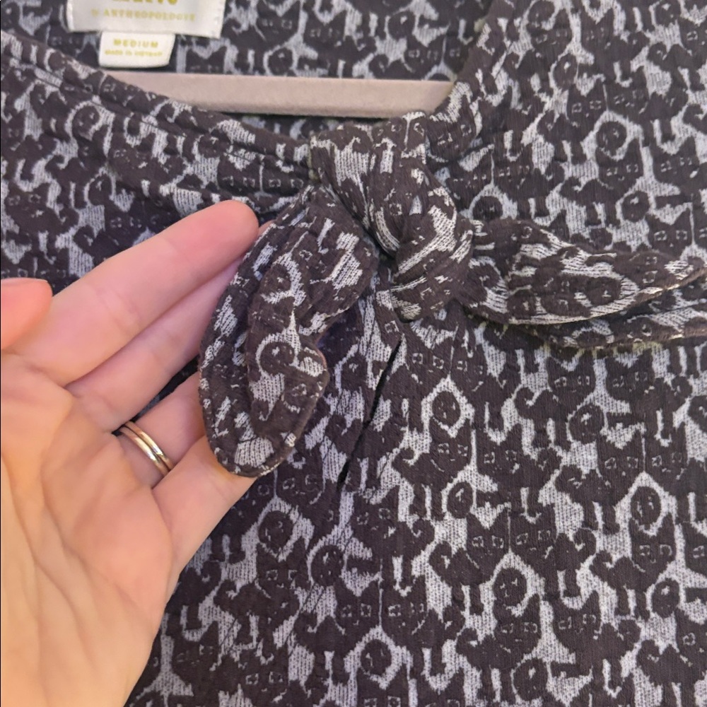 Maeve Brown & Gray Patterned Sleeveless Shell with Neck Bow/Knot - Picture 3 of 4